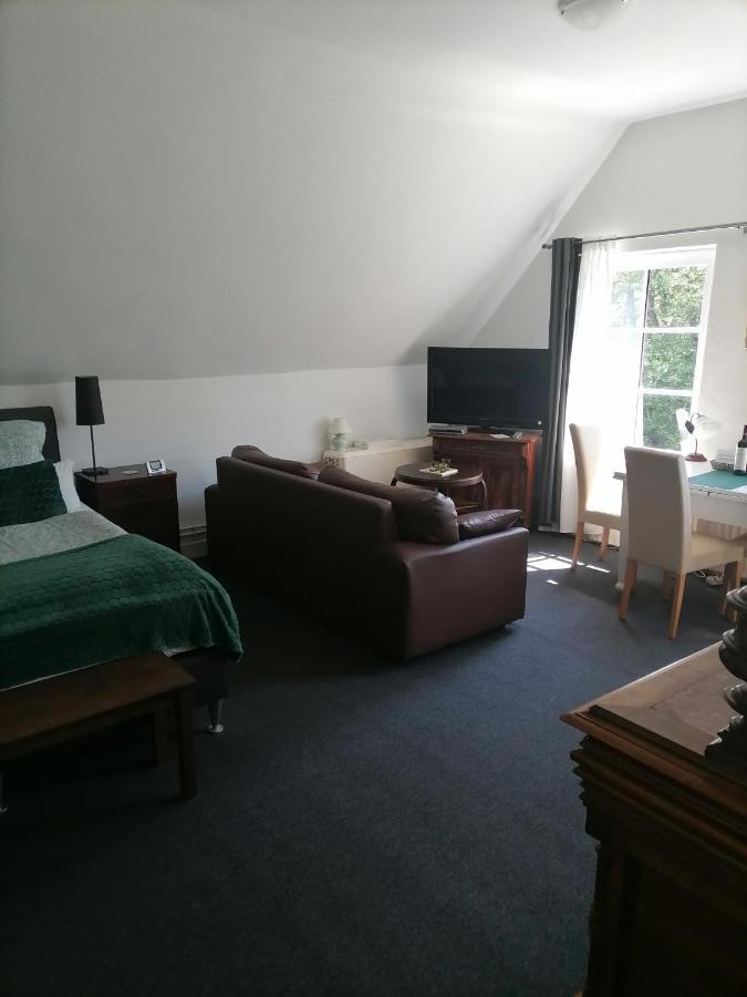 Gutshaus Daemelow Tussen Schwerin En Wismar Extérieur photo