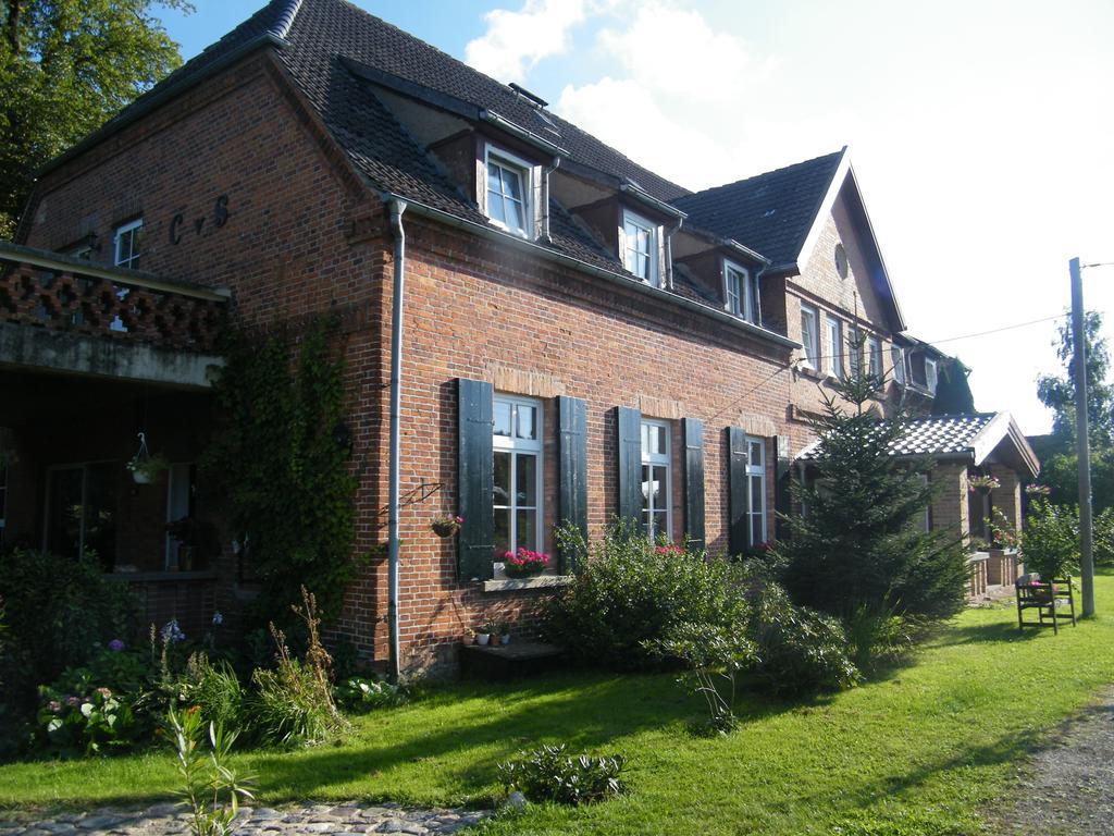 Gutshaus Daemelow Tussen Schwerin En Wismar Extérieur photo